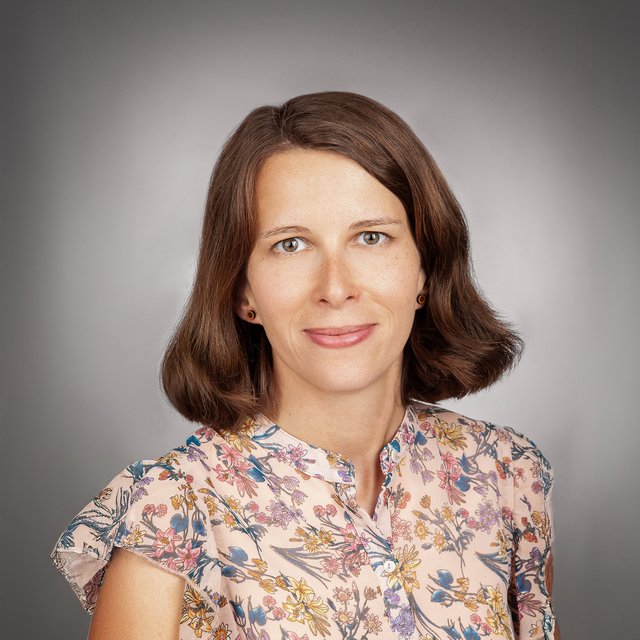 Edith Katalin Suhanyi,